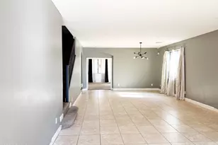 125 N 109th Dr N, Avondale, AZ 85323 - Photo 2