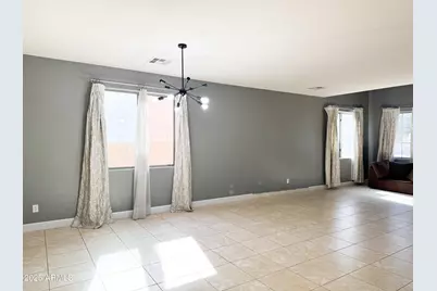125 N 109th Drive N, Avondale, AZ 85323 - Photo 4