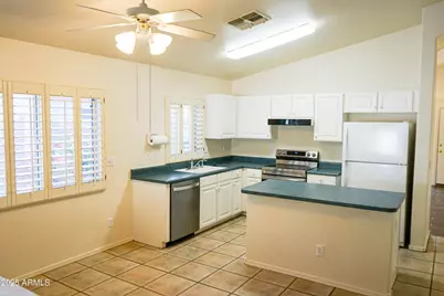 898 E Monterey Street, Chandler, AZ 85225 - Photo 8