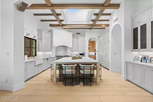 8601 N 59th Pl, Paradise Valley, AZ 85253 - Photo 10