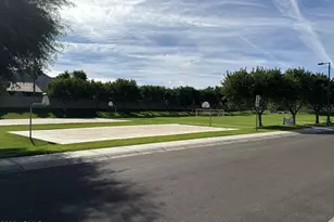 1126 E Pedro Rd, Phoenix, AZ 85042 - Photo 34