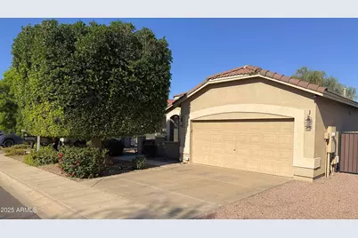 1126 E Pedro Road, Phoenix, AZ 85042 - Photo 1
