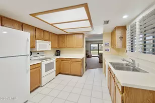 557 S Palo Verde Way, Mesa, AZ 85208 - Photo 4