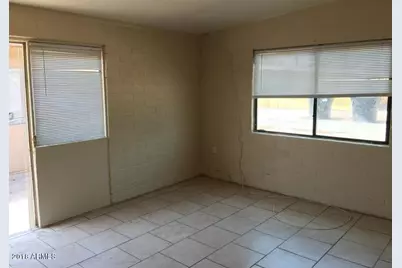 7106 N 68 Avenue #1, Glendale, AZ 85303 - Photo 4