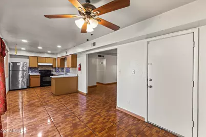 6402 W Avalon Drive, Phoenix, AZ 85033 - Photo 12