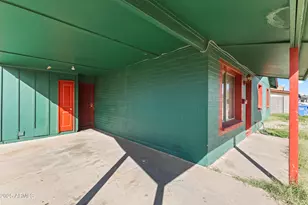 6402 W Avalon Dr, Phoenix, AZ 85033 - Photo 4