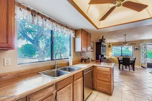 9619 W Taro Ln, Peoria, AZ 85382 - Photo 10