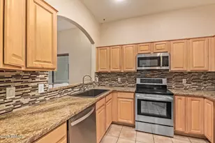 4533 N 22nd St, Phoenix, AZ 85016 - Photo 8