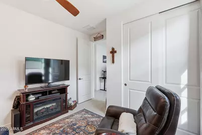 17285 W Running Deer Trail, Surprise, AZ 85387 - Photo 32