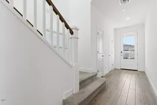 8010 W Royal Palm Rd, Peoria, AZ 85345 - Photo 12