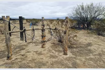 39003 Avenue 41 East -- E #-, Salome, AZ 85348 - Photo 10