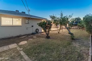 4218 W Lawrence Ln, Phoenix, AZ 85051 - Photo 44