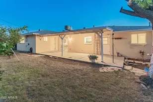4218 W Lawrence Ln, Phoenix, AZ 85051 - Photo 30