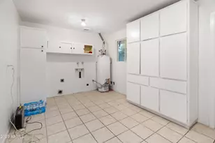 4218 W Lawrence Ln, Phoenix, AZ 85051 - Photo 34