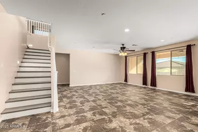 18199 W Mackenzie Drive, Goodyear, AZ 85395 - Photo 16