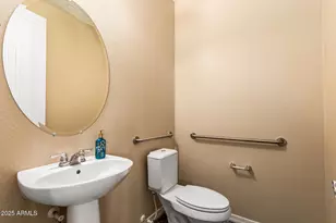 18199 W Mackenzie Dr, Goodyear, AZ 85395 - Photo 24