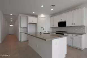 23017 E Diana Way, Queen Creek, AZ 85142 - Photo 2