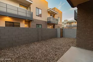 901 S Smith Rd, Tempe, AZ 85281 - Photo 22