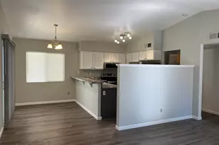 3320 S Parkside Dr, Tempe, AZ 85282 - Photo 2