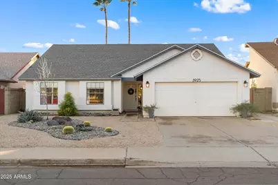 3925 E Monte Cristo Avenue, Phoenix, AZ 85032 - Photo 1