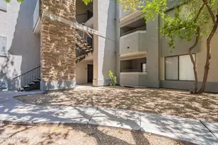 2025 E Campbell Ave, Phoenix, AZ 85016 - Photo 2