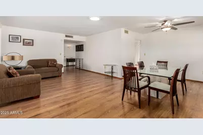 10304 W Kingswood Circle, Sun City, AZ 85351 - Photo 14