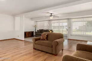 10304 W Kingswood Cir, Sun City, AZ 85351 - Photo 12