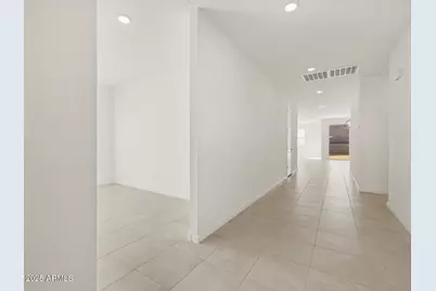 18244 N Pietra Drive, Maricopa, AZ 85138 - Photo 2