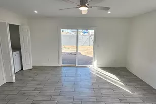 8001 N 28th Ave, Phoenix, AZ 85051 - Photo 12