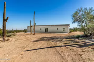 2318 S Nikki Ln S, Maricopa, AZ 85139 - Photo 32