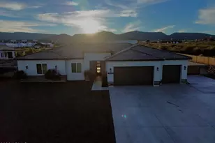 1183 W White Hawk Dr, Camp Verde, AZ 86322 - Photo 1