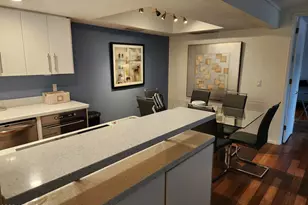 7557 N Dreamy Draw Dr, Phoenix, AZ 85020 - Photo 4