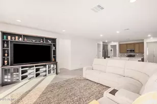 18255 W Larkspur Dr, Goodyear, AZ 85338 - Photo 10