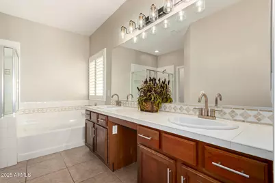 688 W Green Tree Drive, San Tan Valley, AZ 85143 - Photo 10