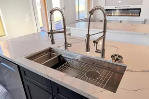 1712 E Joelle Dr, Casa Grande, AZ 85122 - Photo 10