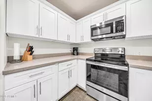 14300 W Bell Rd, Surprise, AZ 85374 - Photo 14