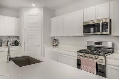 2174 W Burnside Trail, Phoenix, AZ 85085 - Photo 14