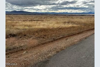 10211 E Silent River Road #45, Prescott Valley, AZ 86315 - Photo 6