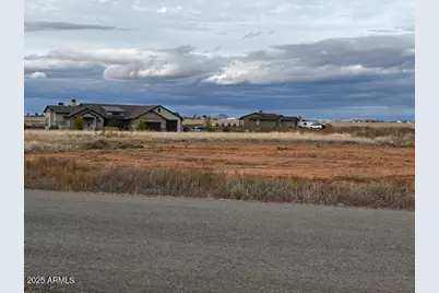 10211 E Silent River Road #45, Prescott Valley, AZ 86315 - Photo 16