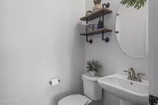 12090 W Peak View Rd, Peoria, AZ 85383 - Photo 26