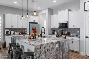 12090 W Peak View Rd, Peoria, AZ 85383 - Photo 14