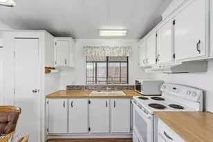 9427 E University Dr, Mesa, AZ 85207 - Photo 30