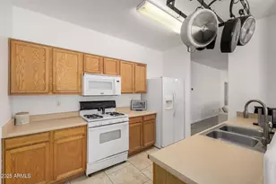 864 E Silversmith Trail, San Tan Valley, AZ 85143 - Photo 10