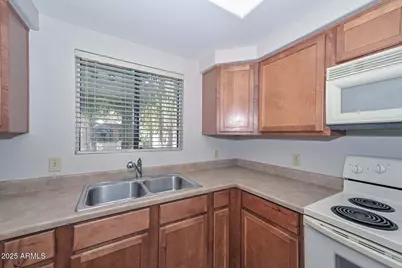 750 E Northern Avenue #1094, Phoenix, AZ 85020 - Photo 22