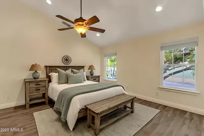 4560 E Sunrise Drive, Phoenix, AZ 85044 - Photo 22