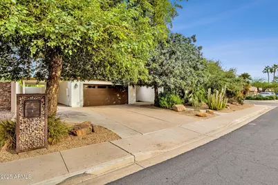 4560 E Sunrise Drive, Phoenix, AZ 85044 - Photo 1