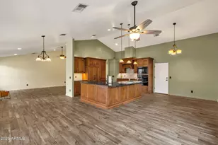 4560 E Sunrise Dr, Phoenix, AZ 85044 - Photo 12