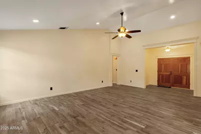 4560 E Sunrise Drive, Phoenix, AZ 85044 - Photo 16