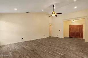 4560 E Sunrise Dr, Phoenix, AZ 85044 - Photo 16