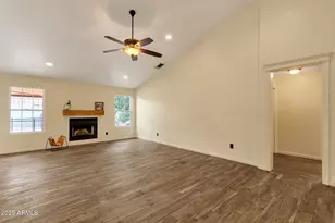 4560 E Sunrise Dr, Phoenix, AZ 85044 - Photo 14